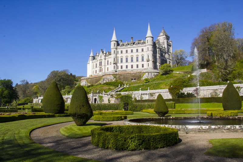 ダンロービン城
Photo courtesy of Dunrobin Castle.
